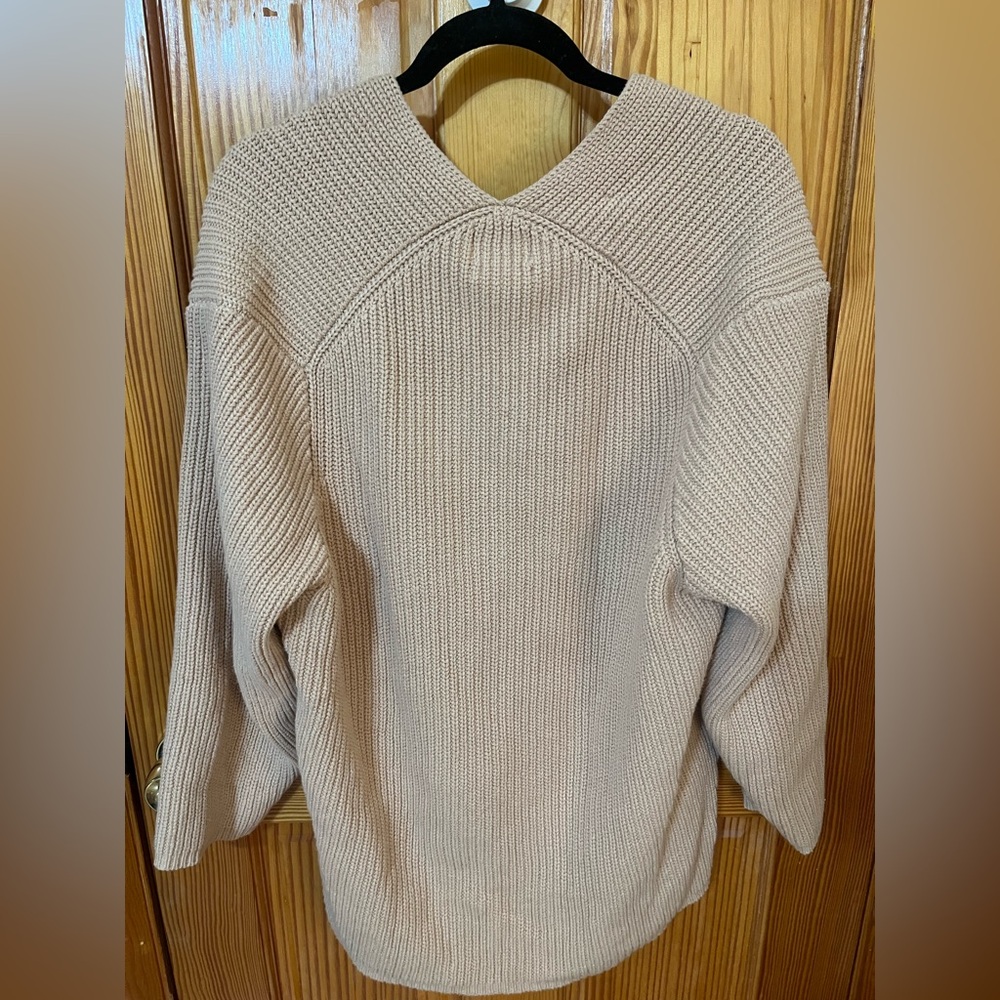 Urban Outfitters Blush/Tan Oversized Sweater - Picture 10 of 10